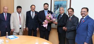 The Indo Gulf Middleast Chamber of Commerce (INMECC) met His Excellency Qais Al Yousuf, Minister of Commerce , Industry and Investment promotion of Oman in Mumbai and discussed bilateral cooperation. The Consul General of Oman Mr Suleiman al , His Excellency Redha Juma Saleh, Chairman Oman chamber of Commerce and Industry, Dr N M Sharfuddin, Chairman INMECC , Davis Kallukaran Director, Secretary general Dr Suresh Madhusudhanan, Dr P J Aprian, president INMECC Maharashtra chapter