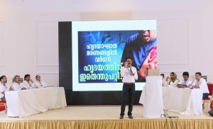 Lecturing and anchoring a health awareness program at Salalah for the public on "heart attack"