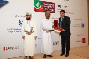 Mr. Boban receives an award at the Banking & Finance Confex December 2017 in Muscat