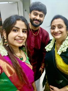 Mr.Kiran Parameswaran Kavassery with Indian actress & Play back Singer Sivaangi Krishnakumar and his mother Sreevidhya Parameswaran
