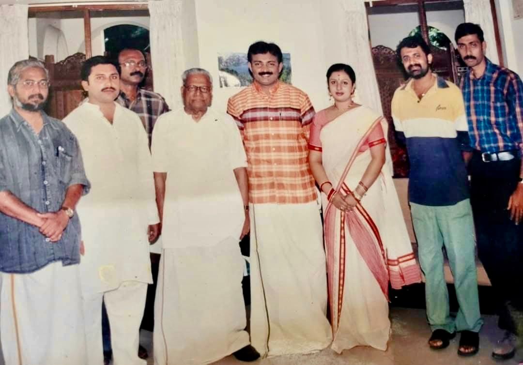 When #Dr. Rajulal Rafeek interviewed then Kerala chief Minister VS Achuthanadan at Cliff house for Surya TV.